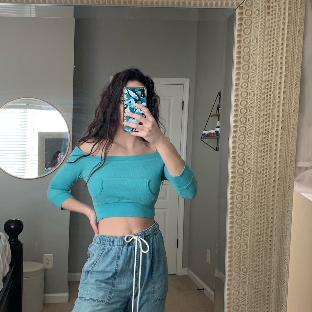 Crop top
